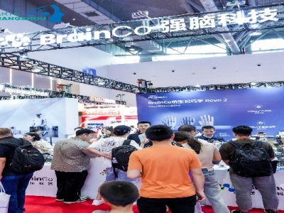 直击 2025 上海人型机器人展，见证智能时代新主角崛起