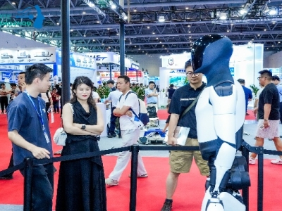 2025上海人型机器人展，开启具身智能商业化大门